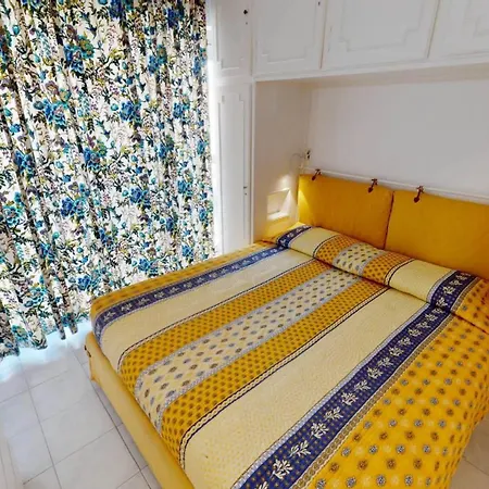 80e - Magnifique 3p Face Avec Terrasse Et Parking Appartement Menton